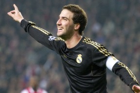 库里： 雷霆万钧般的投篮，点燃季后赛的每一个夜晚！，库里的投篮动作教学