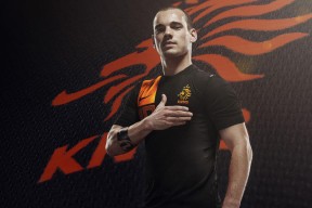 意甲双红会，豪门对决引爆全场，意甲被降级的豪门俱乐部