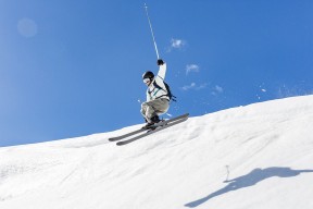 开云体育视频直播-“季后赛临近，战局渐趋明朗，冠军争夺激烈升温”，季后赛 2021